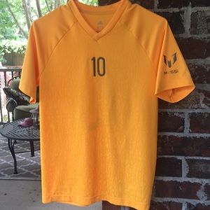 Adidas Messi drifit shirt youth large